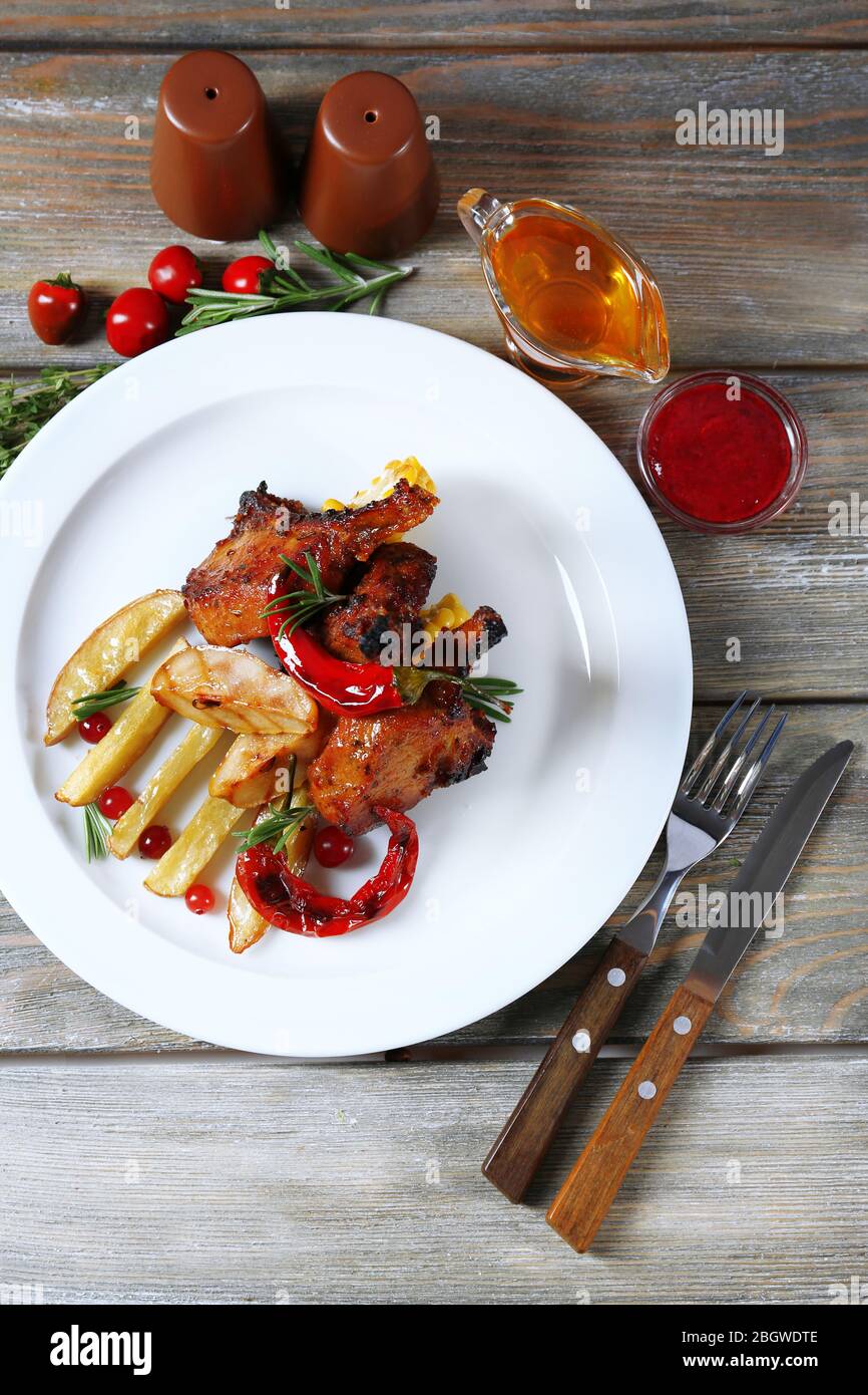 Roasted lamb chops Stock Photo - Alamy