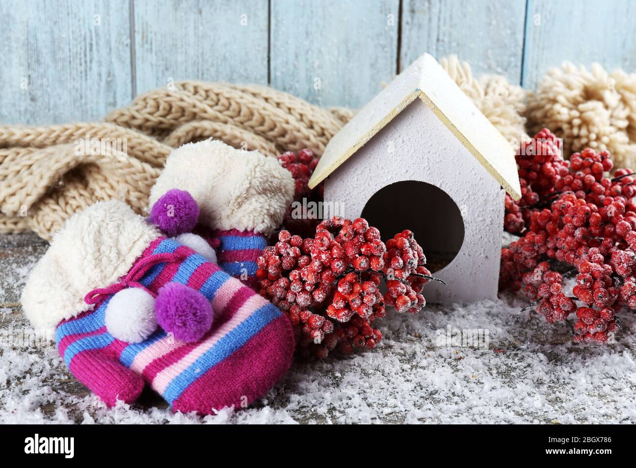 Handmade birdhouse in winter Stock Photo Alamy