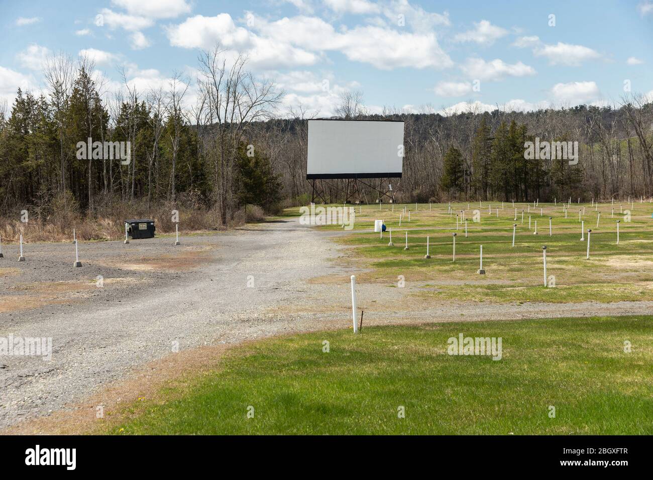 Drive in movie theater hires stock photography and images Alamy