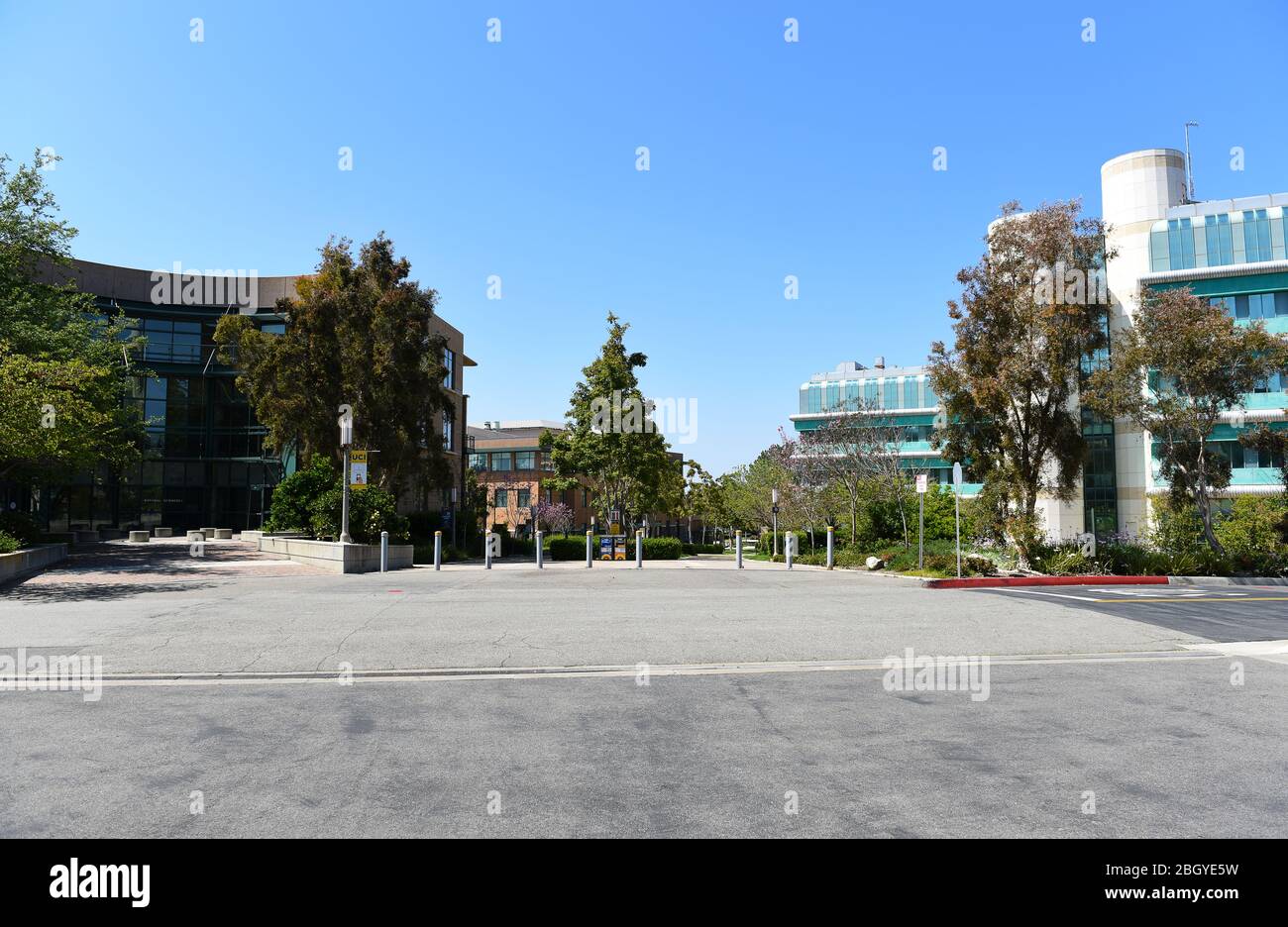 IRIVNE, CALIFORNIA - 21 APRIL 2020: Natural Sciences Building and McGaugh Hall on the campus of the University of California Irvine, UCI. Stock Photo