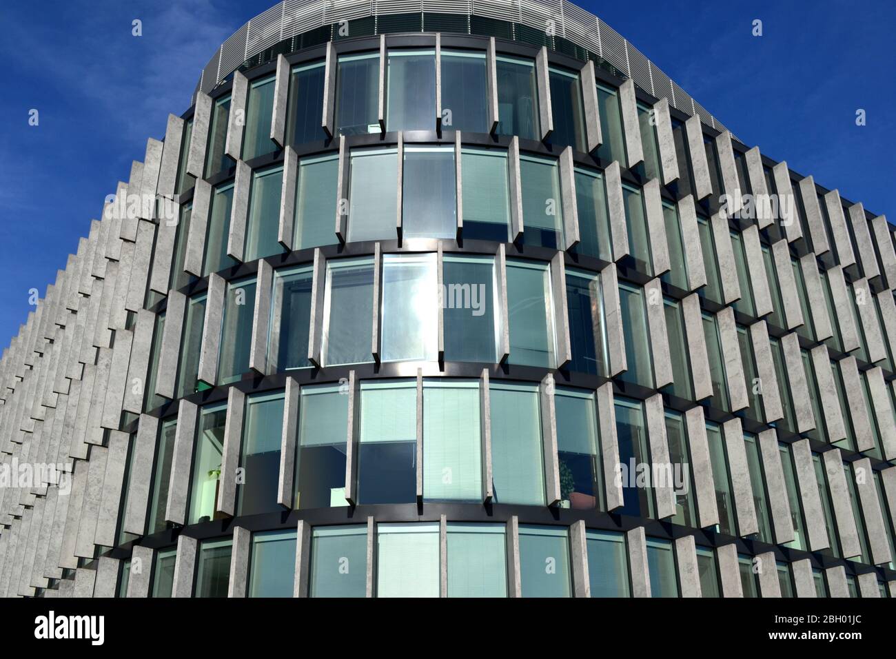 Modern office building - facade Stock Photo - Alamy