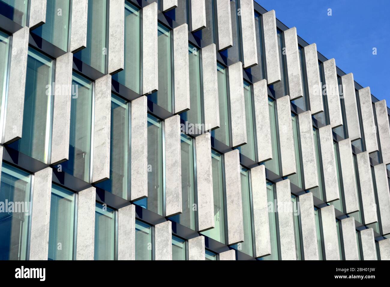 Modern office building - facade Stock Photo - Alamy