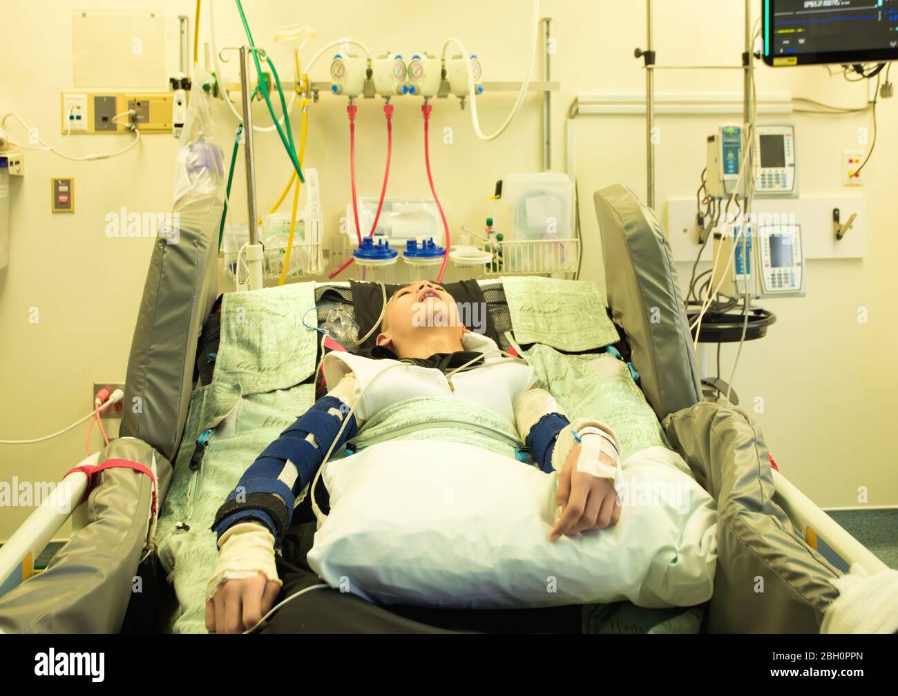 Coma Patient High Resolution Stock Photography And Images Alamy Coma Patient High Resolution Stock Photography And Images Alamy
