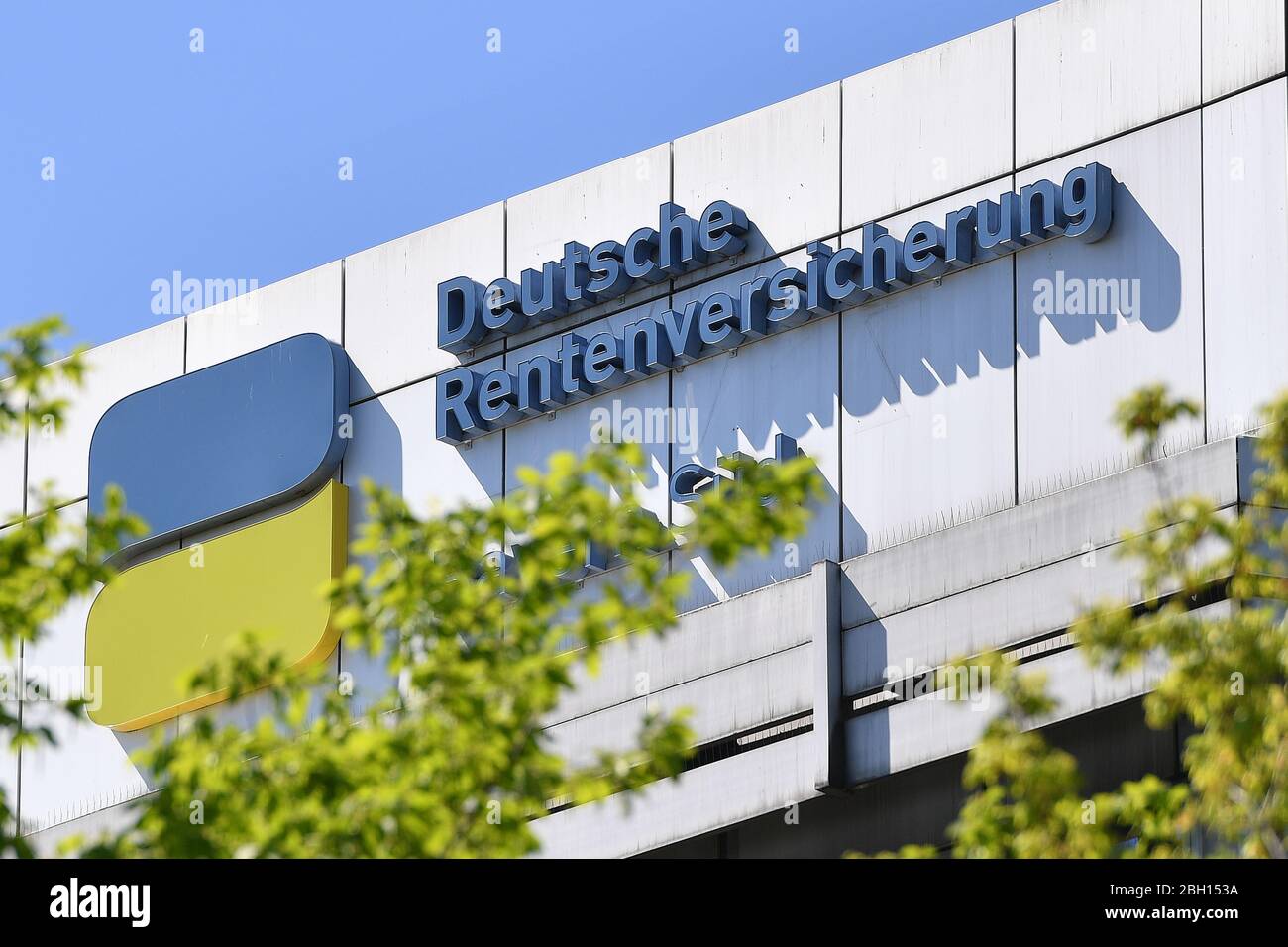 Munich, Deutschland. 22nd Apr, 2020. Deutsche Rentenversicherung Bayern ...