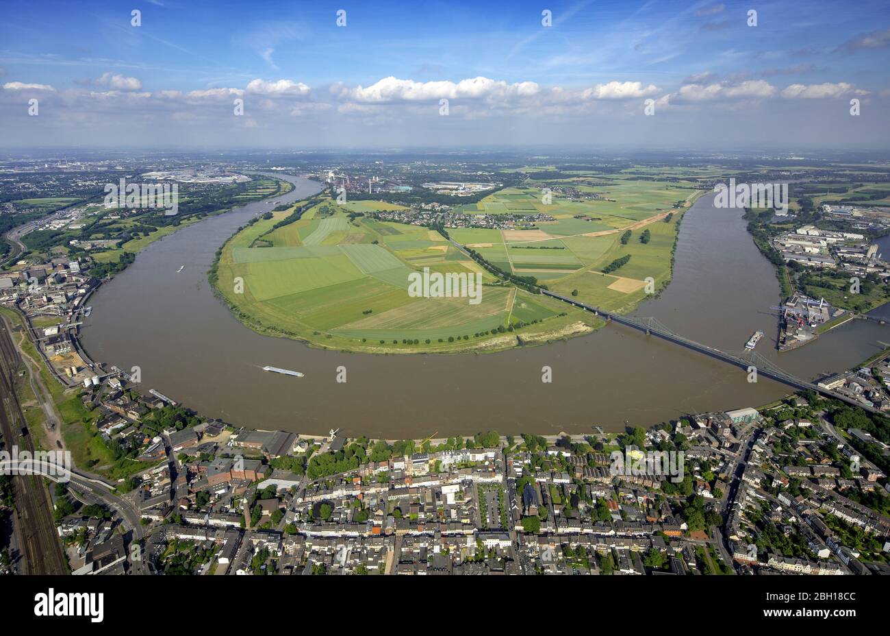, river Rhine in Krefeld in Duisburg-Uerdingen with bridge of B 288, 09.06.2016, aerial view, Germany, North Rhine-Westphalia, Uerdingen, Krefeld Stock Photo