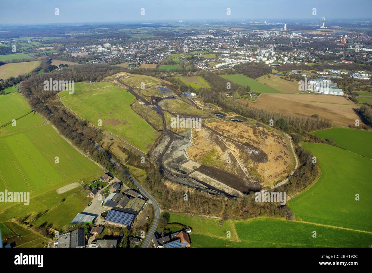 heaped landfill Eyller Berg in Kamp-Lintfort, 27.02.2016, aerial view, Germany, North Rhine-Westphalia, Ruhr Area, Kamp-Lintfort Stock Photo