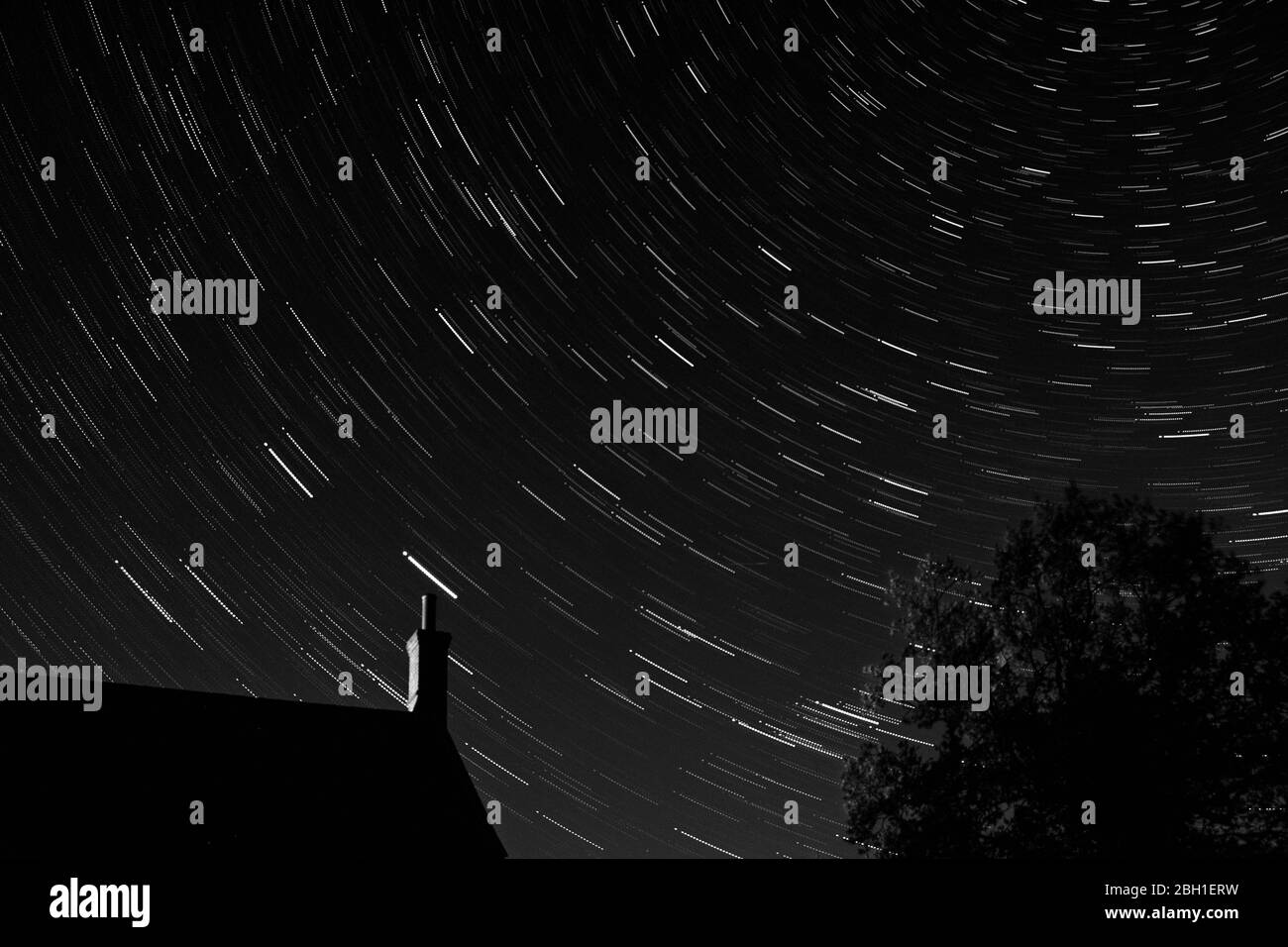 Star trails observatory Black and White Stock Photos & Images - Alamy