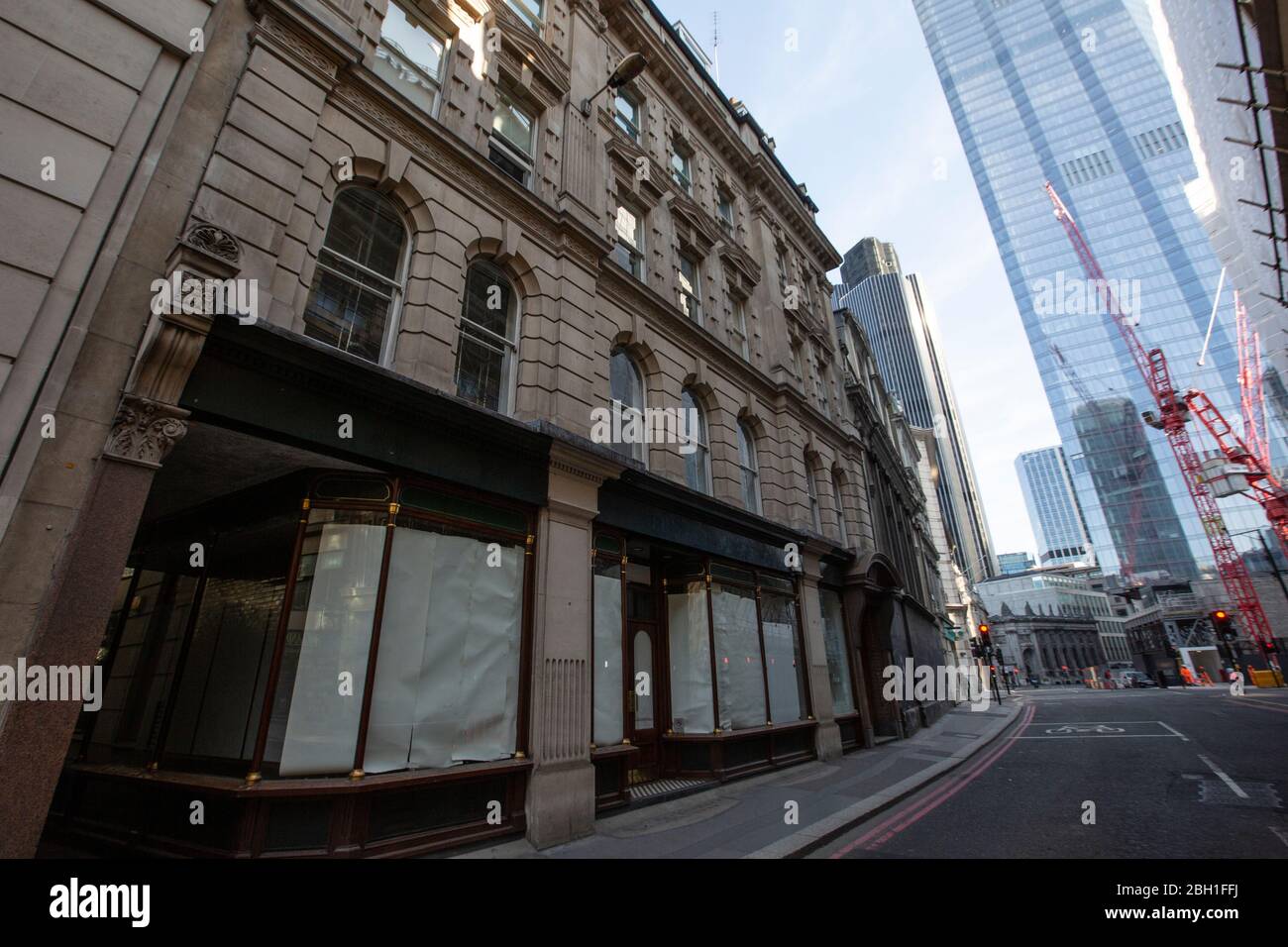 London, UK. 23rd Apr 2020. A closed-up shopfront on Bishopsgate due to the COVID-19 pandemic in the City of London, as lockdown measures need to be eased out in the next three to four weeks amid coronavirus for the economy to recover. City of London lockdown, England, United Kingdom 23rd April, 2020 Credit: Jeff Gilbert/Alamy Live News Stock Photo