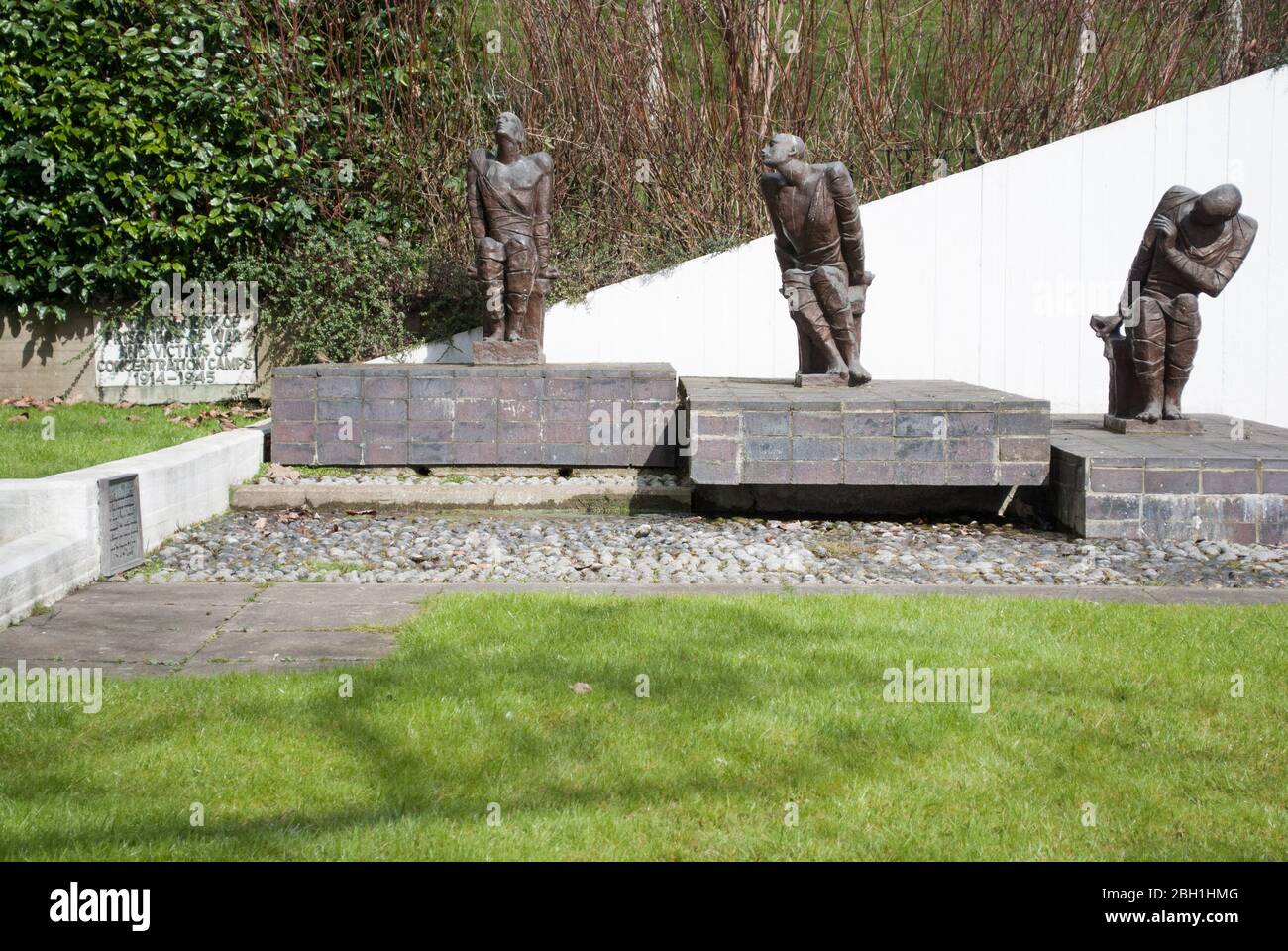 Gladstone Park Memorial, Dollis Hill Lane Willesden West London NW2 6HT