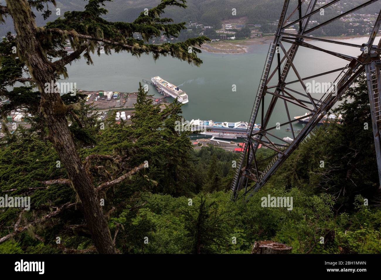 Juneau alaska cable car hires stock photography and images Alamy