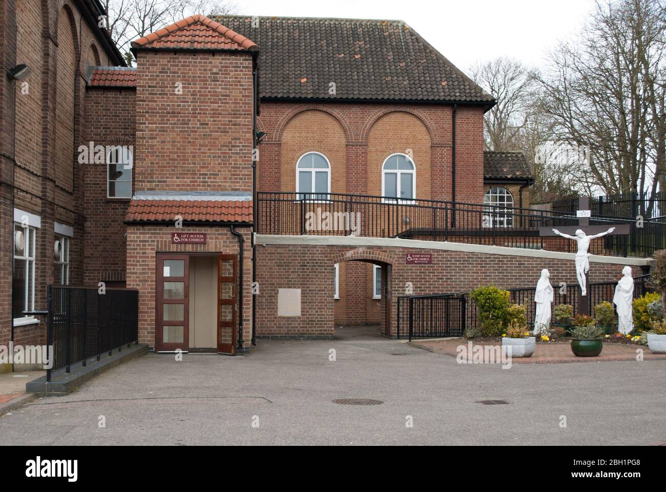 St Mary and St Andrew Catholic Church, 216 Dollis Hill Lane, London, NW2 6HE Stock Photo Alamy