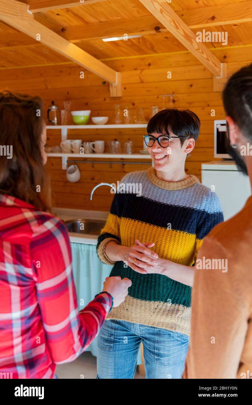 Welcoming guest hi-res stock photography and images - Alamy