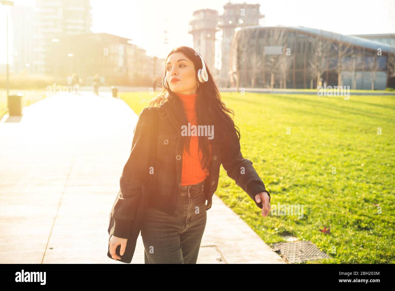 Beautiful woman walking hi-res stock photography and images - Alamy