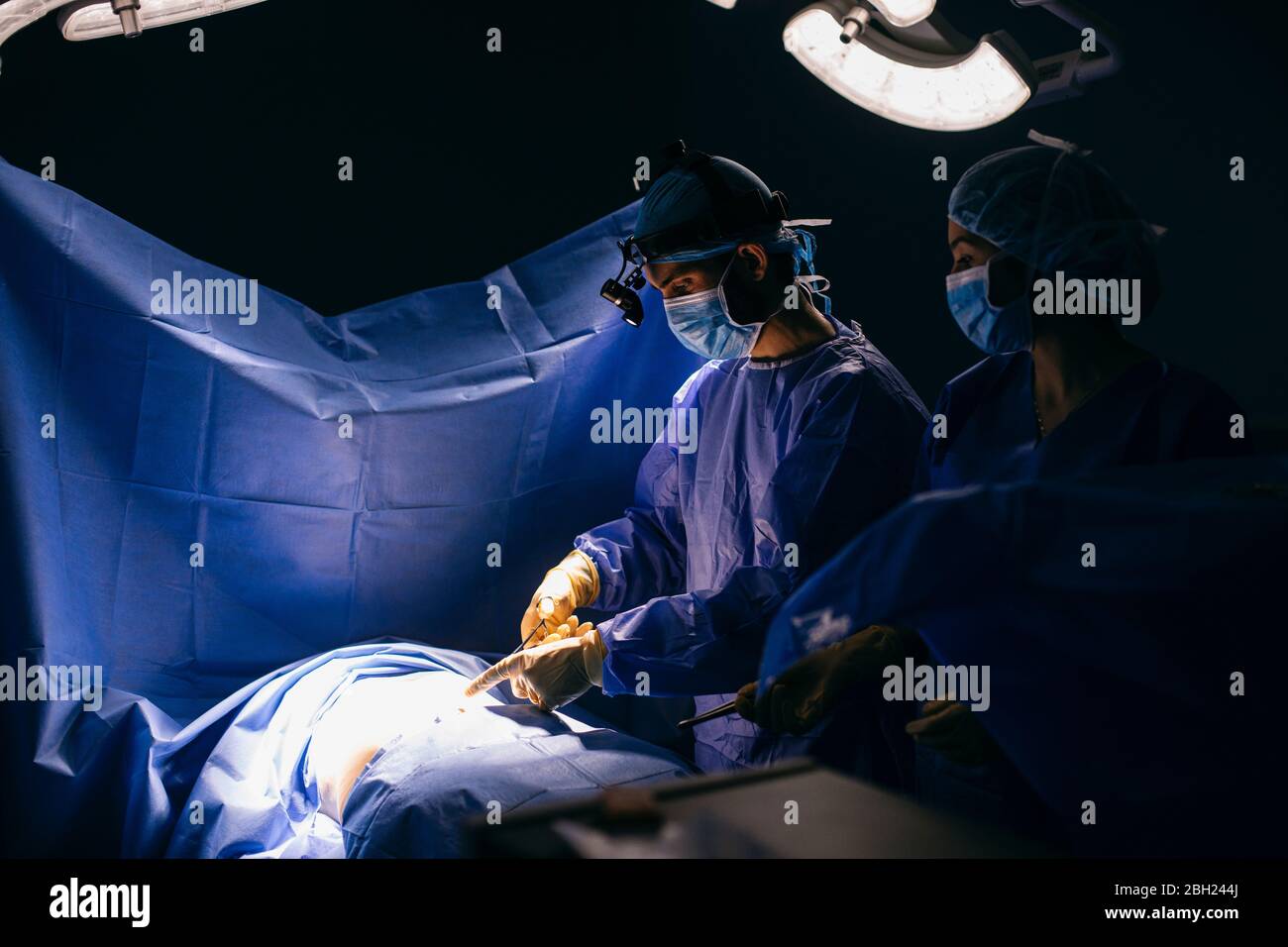 Operating during operation hi-res stock photography and images - Alamy