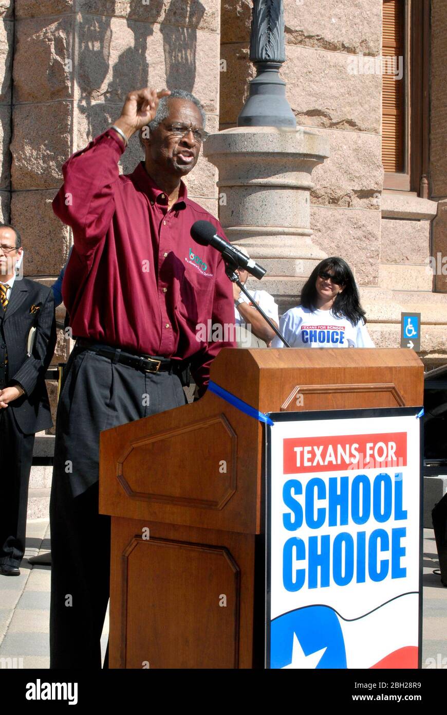 Austin, Texas USA, February 7, 2007:  Speaker addresses crowd at rally at Texas State Capitol of supporters of plan calling for state tax money to be spent on tuition at certain private schools. ©Marjorie Kamys Cotera / Daemmrich Photography Stock Photo