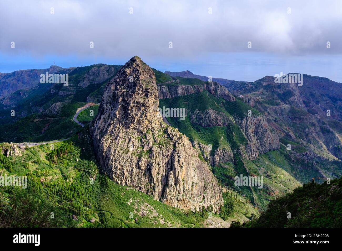 Foto de Roque de Agando. en Alajeró, Santa Cruz de Tenerife