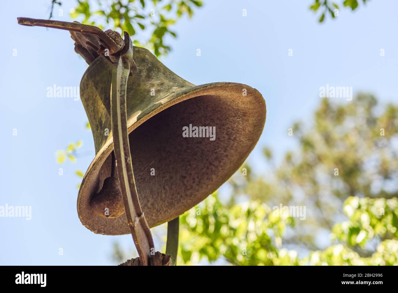 Vintage cast iron bell made by the Ross Meehan Foundry Co. in