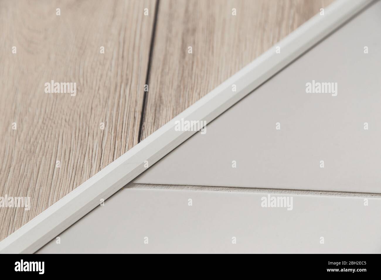 Joints between tiles hires stock photography and images Alamy