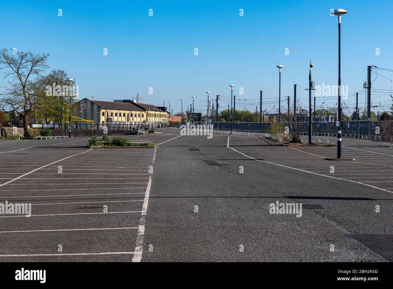 Peterborough station car park during the Coronavirus covid-19 lockdown. Usually packed with cars is empty while commuters work from home Stock Photo