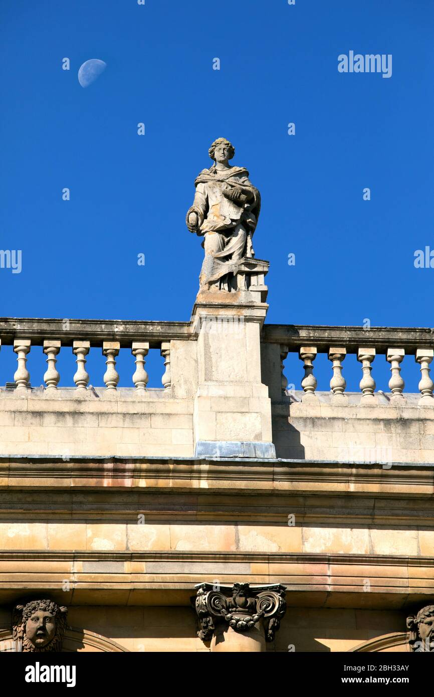 Law statue by Gabriel Cibber, and halfmoon, on top of the Wren Library designed by Christopher Wren 1695, Trinity College, Cambridge, England Stock Photo