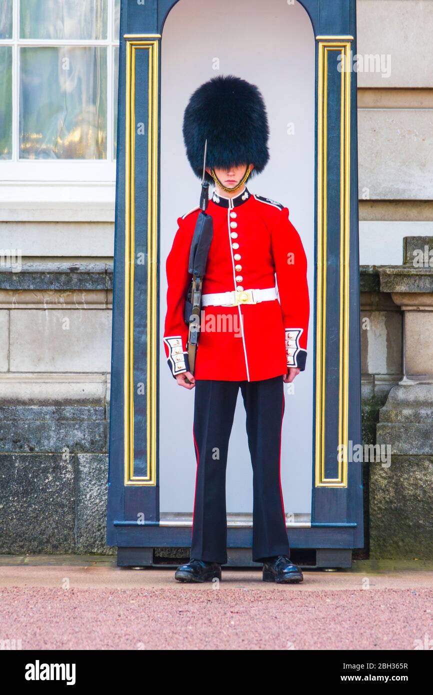 Foot guards Buckingham Palace London England United Kingdom Capital River Thames UK Europe EU Stock Photo