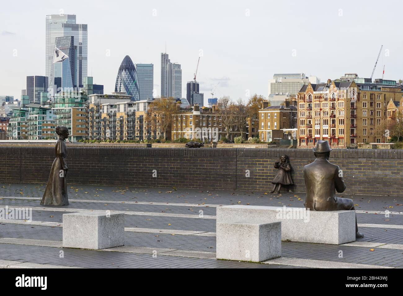 London england uk sculptures statue statues hires stock photography