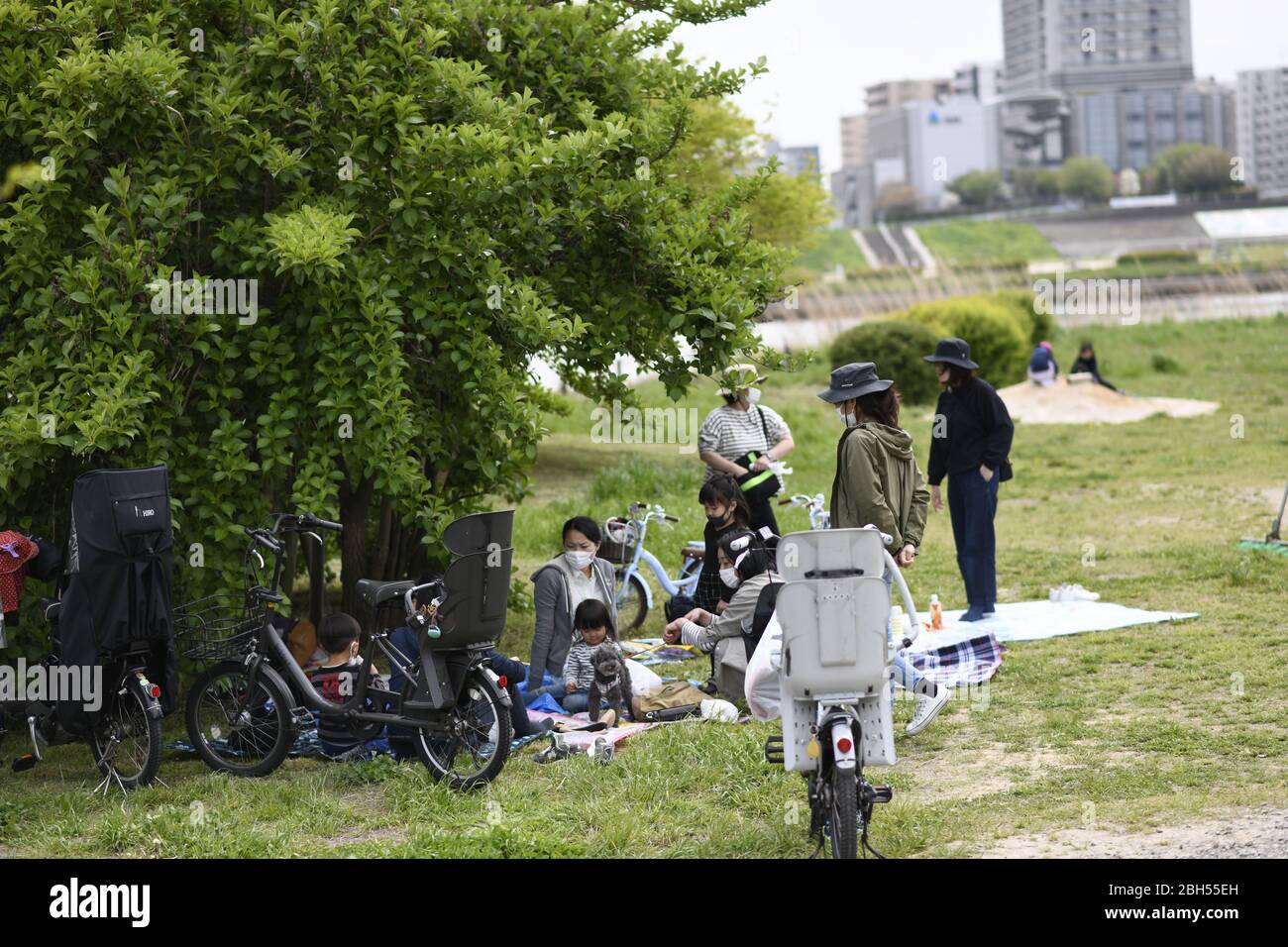 Wednesday 22nd Apr 2020 Tokyo Japan April 22 Families Enjoys The Weather Near The River In Ayase During A State Of Emergency In Tokyo On Wednesday April 22 2020 Amid The