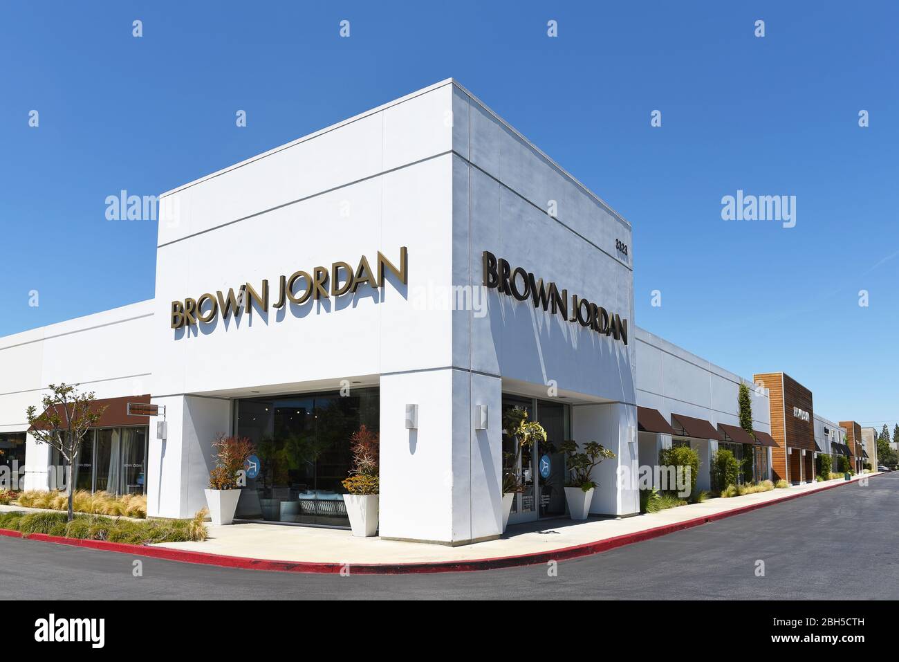 Costa mesa mall shopping hi-res stock photography and images - Alamy