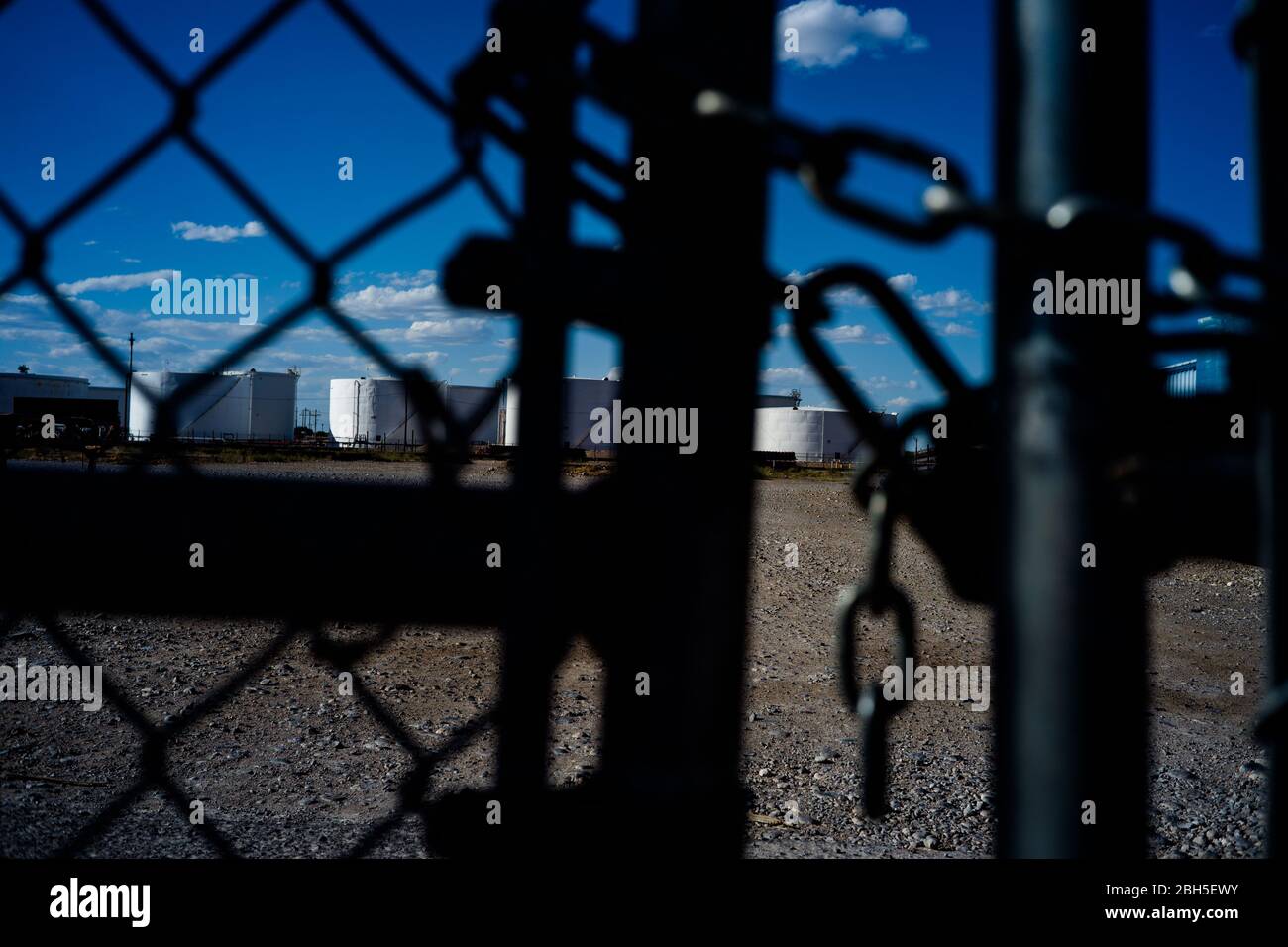 Artesia, New Mexico, USA. 23rd Apr, 2020. A view of the Navajo Refinery within the Permian Basin in Artesia, New Mexico. Credit: Joel Angel Juarez/ZUMA Wire/Alamy Live News Stock Photo