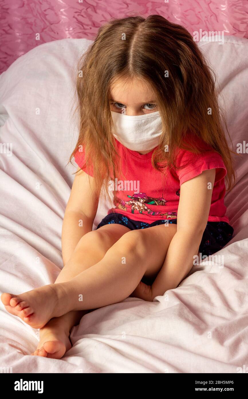 Children hospital bed hi res stock photography and images Alamy