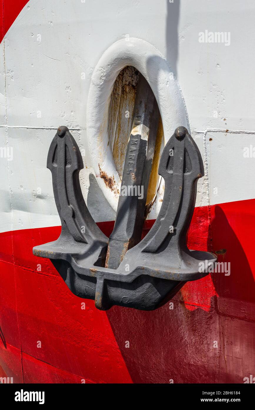 Weight anchor hi-res stock photography and images - Page 7 - Alamy