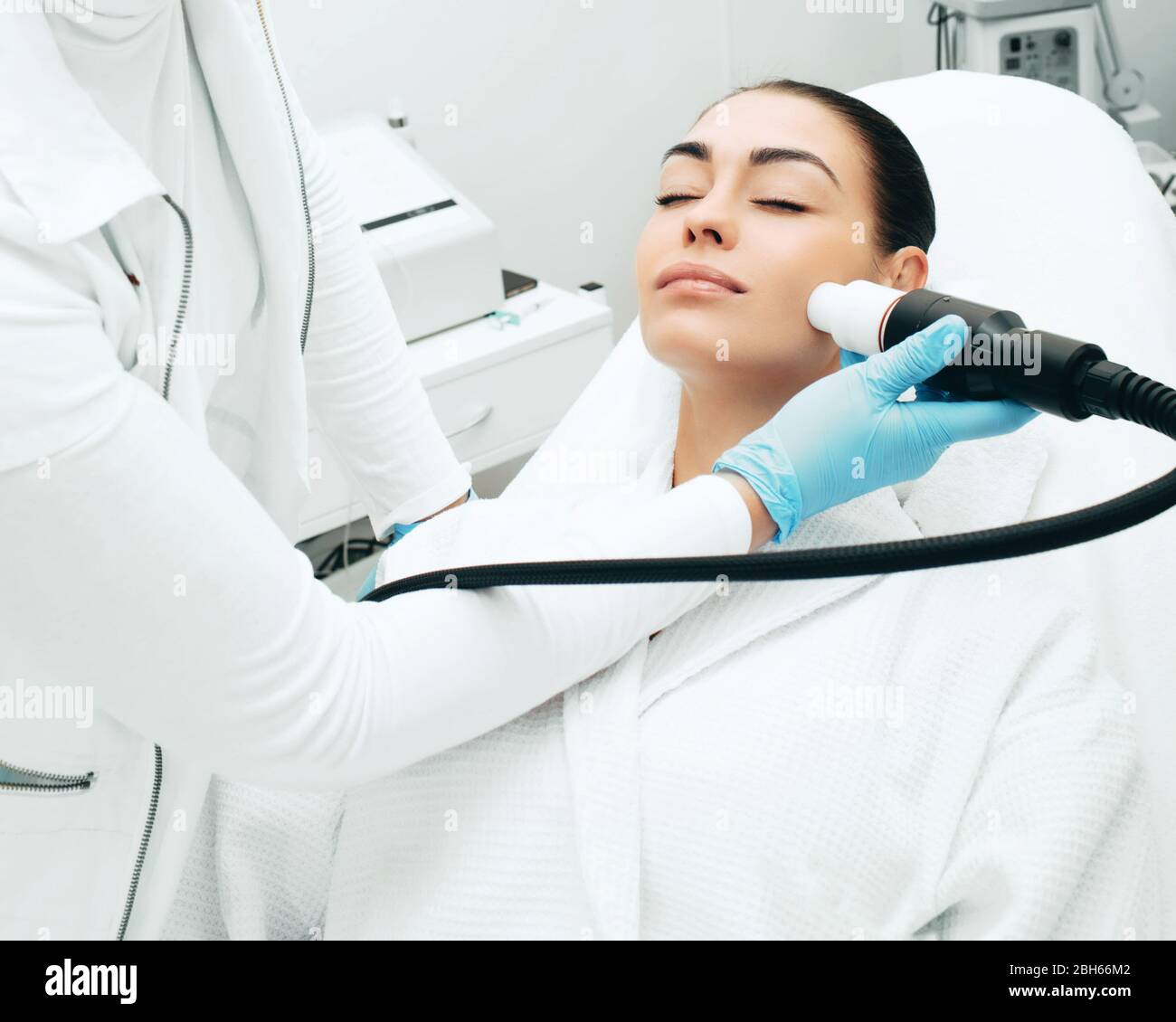 Acoustic wave hi-res stock photography and images - Alamy