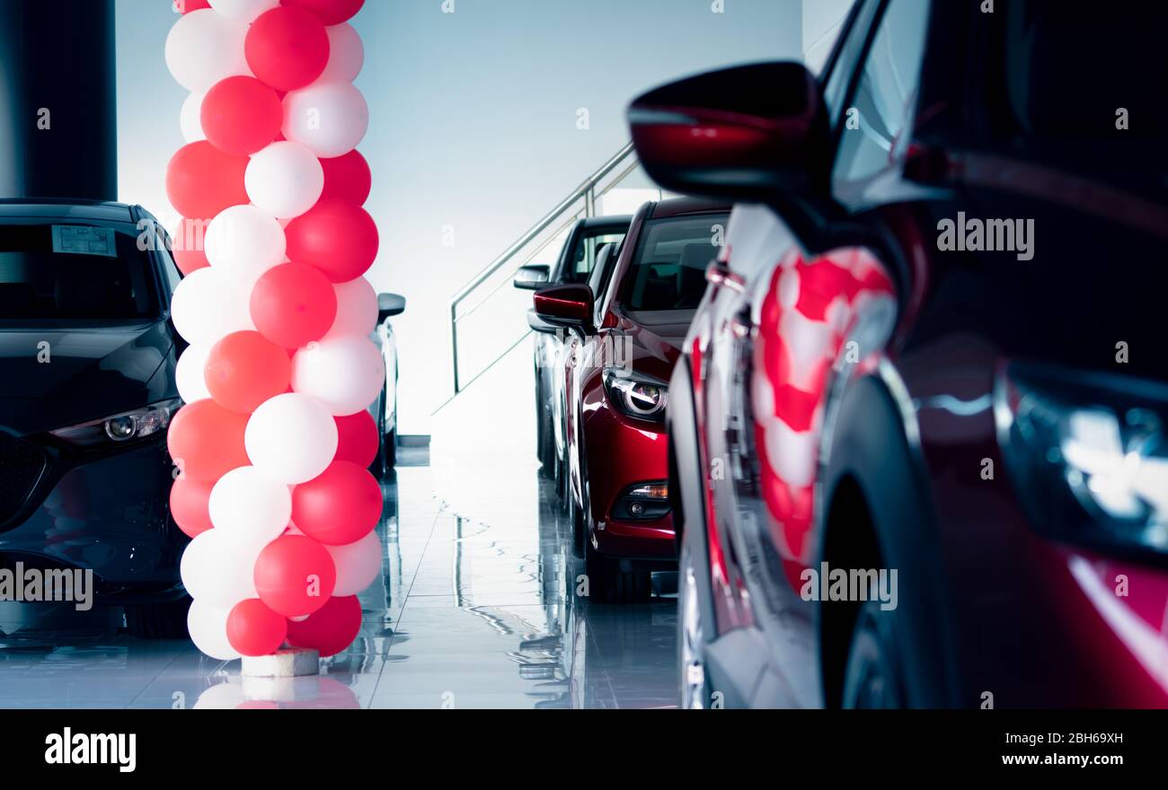 Luxury Suv High Resolution Stock Photography And Images Alamy