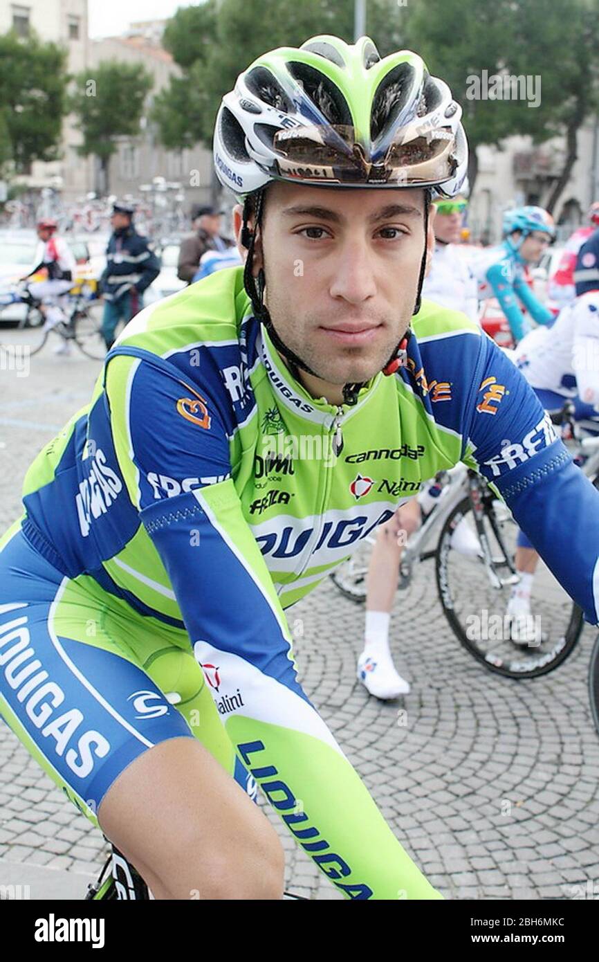 Vincenzo Nibali of Liquigas the Tirreno Adriatico 2009, Stage 6 cycling  race,Civitanova Marche - Camerino (235km) on March 16, 2009 in Civitanova  Marche, Italie - Photo Laurent Lairys / DPPI Stock Photo - Alamy