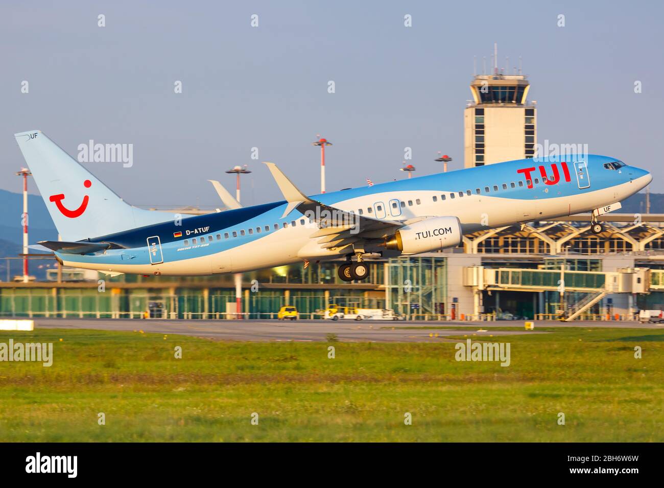 Mulhouse, France – August 31, 2019: TUIfly Boeing 737-800 airplane at Basel  Mulhouse airport (EAP) in France Stock Photo - Alamy