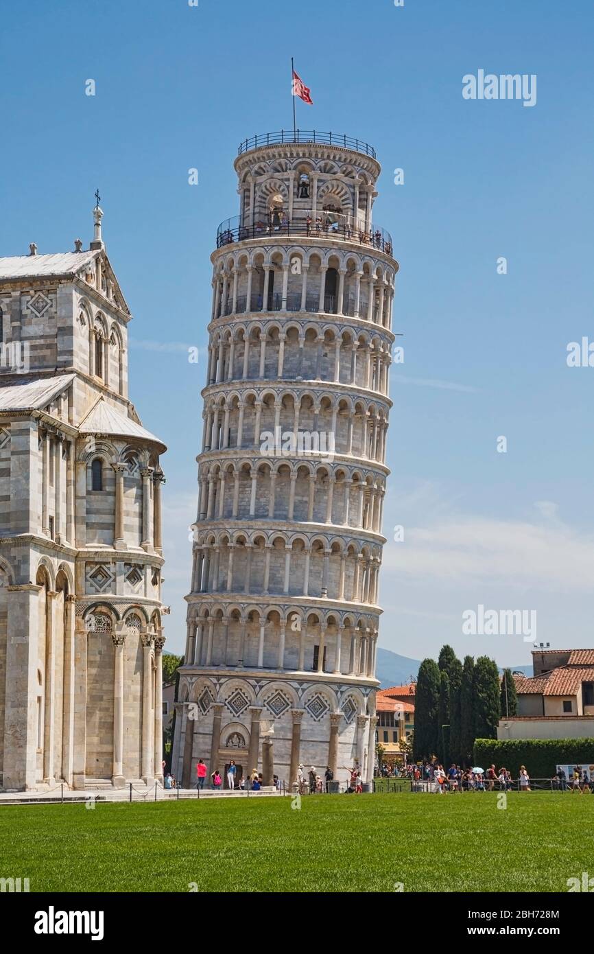 Pisa, Pisa Province, Tuscany, Italy.  The Leaning Tower of Pisa.  The  tower is the belltower (campanile) of the Duomo, or cathedral.  The Piazza del Stock Photo