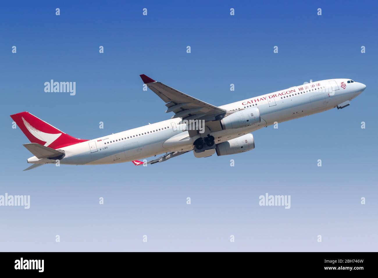 Hong Kong, China - September 20, 2019: Cathay Dragon headquarters at Hong  Kong airport (HKG) in China Stock Photo - Alamy