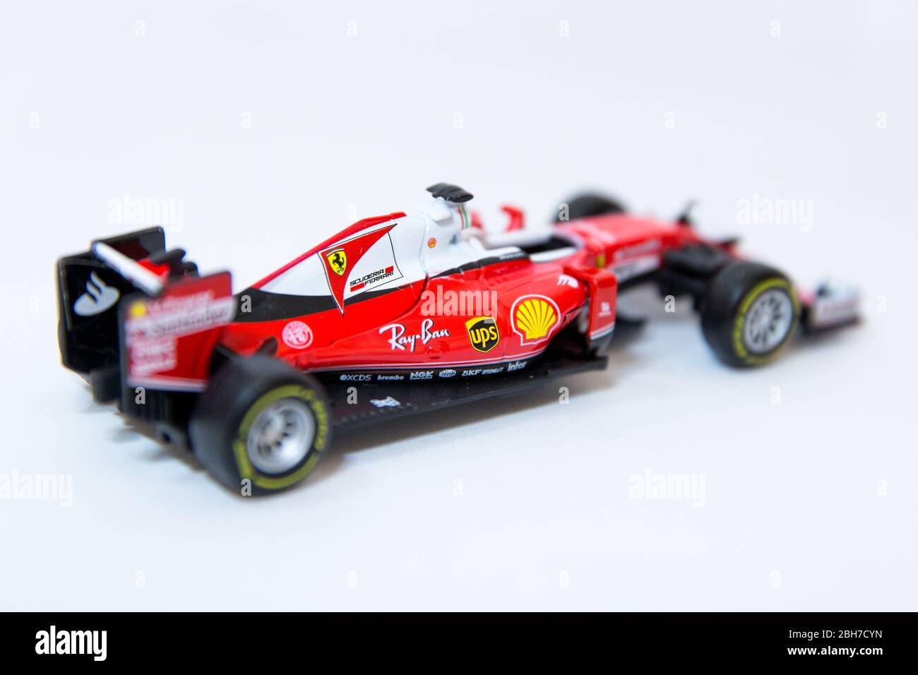 Bburago 2016 1:43 FERRARI SF16-H 5# Sebastian Vettel Racing Diecast Model Car 