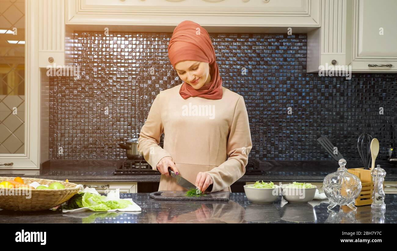 Muslim Cooks Muslim woman cooks lunch family hi-res stock photography and images - Alamy