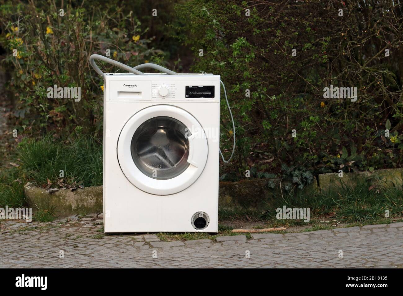 Throwaway society horizontal hires stock photography and images Alamy