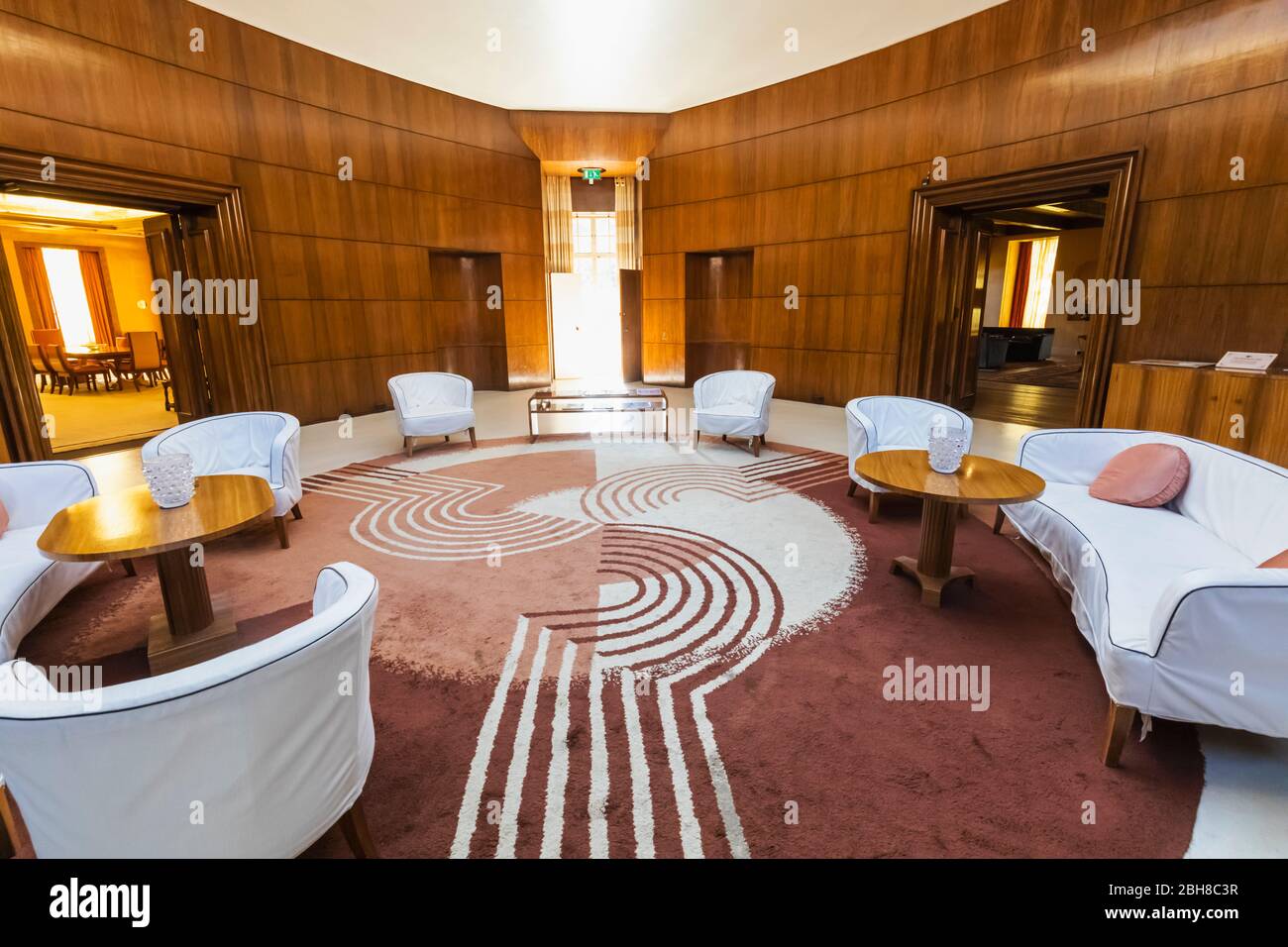 England, London, Greenwich, Eltham Palace, The Art Deco Former Home of Millionaires Stephen and Virginia Courtauld, Interior View of The Entrance Hall Stock Photo