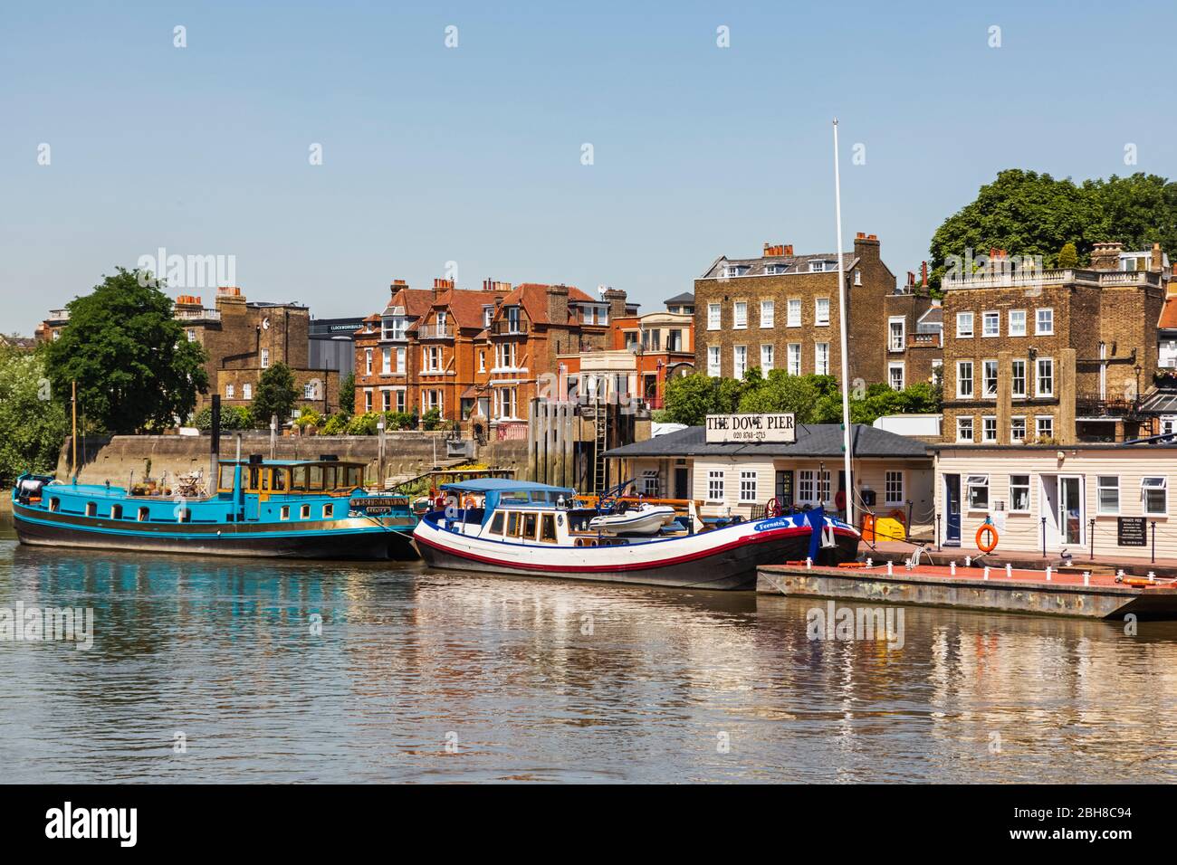 England, London, Hammersmith, The Dove Pier Stock Photo