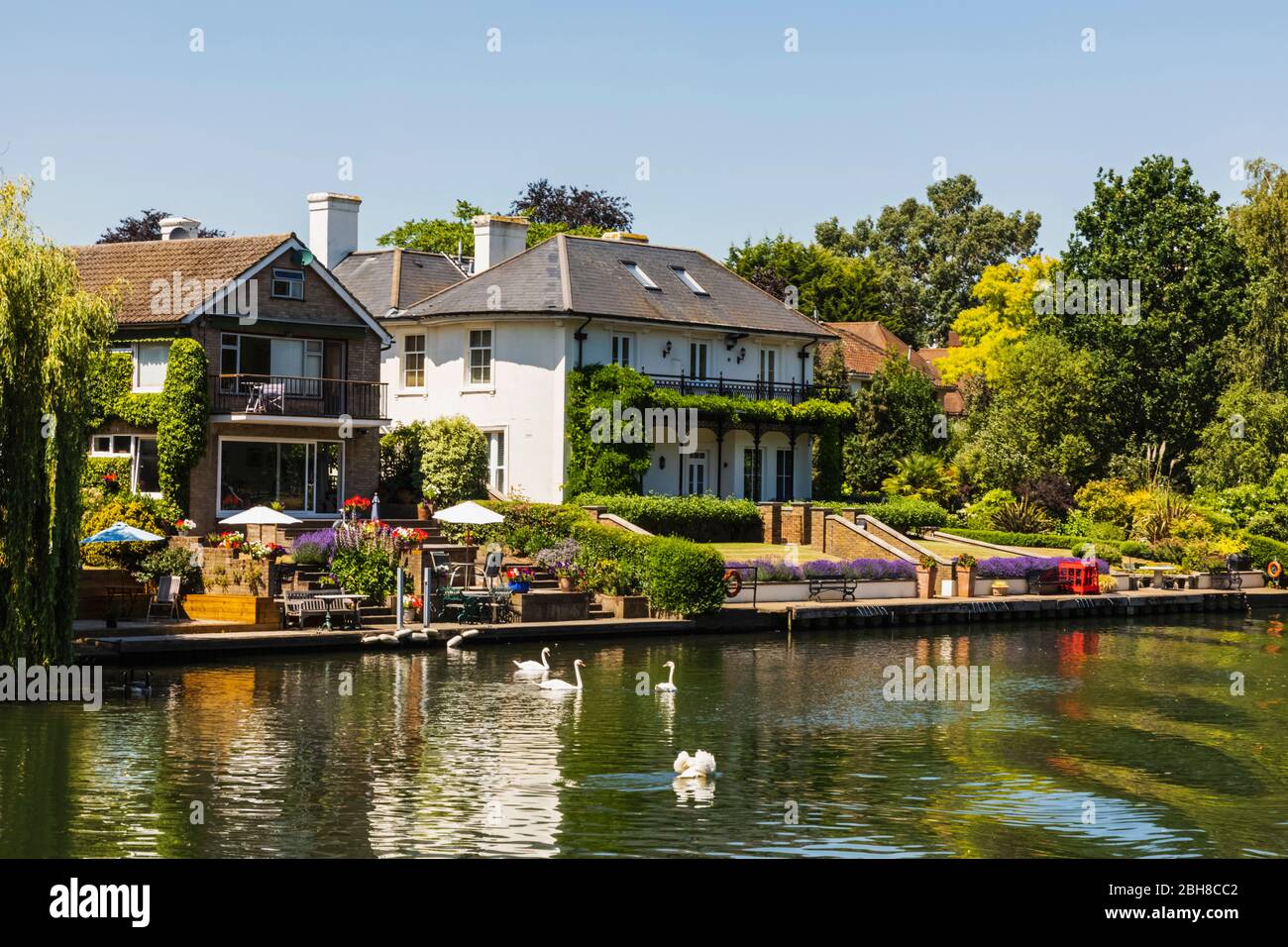 England, London, Richmond-upon-Thames, Riverfront Houses Stock Photo