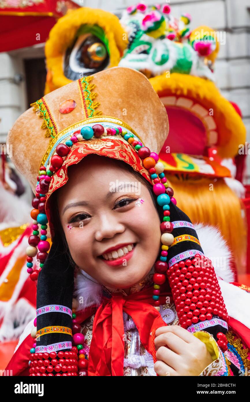 london chinatown chinese new year parade