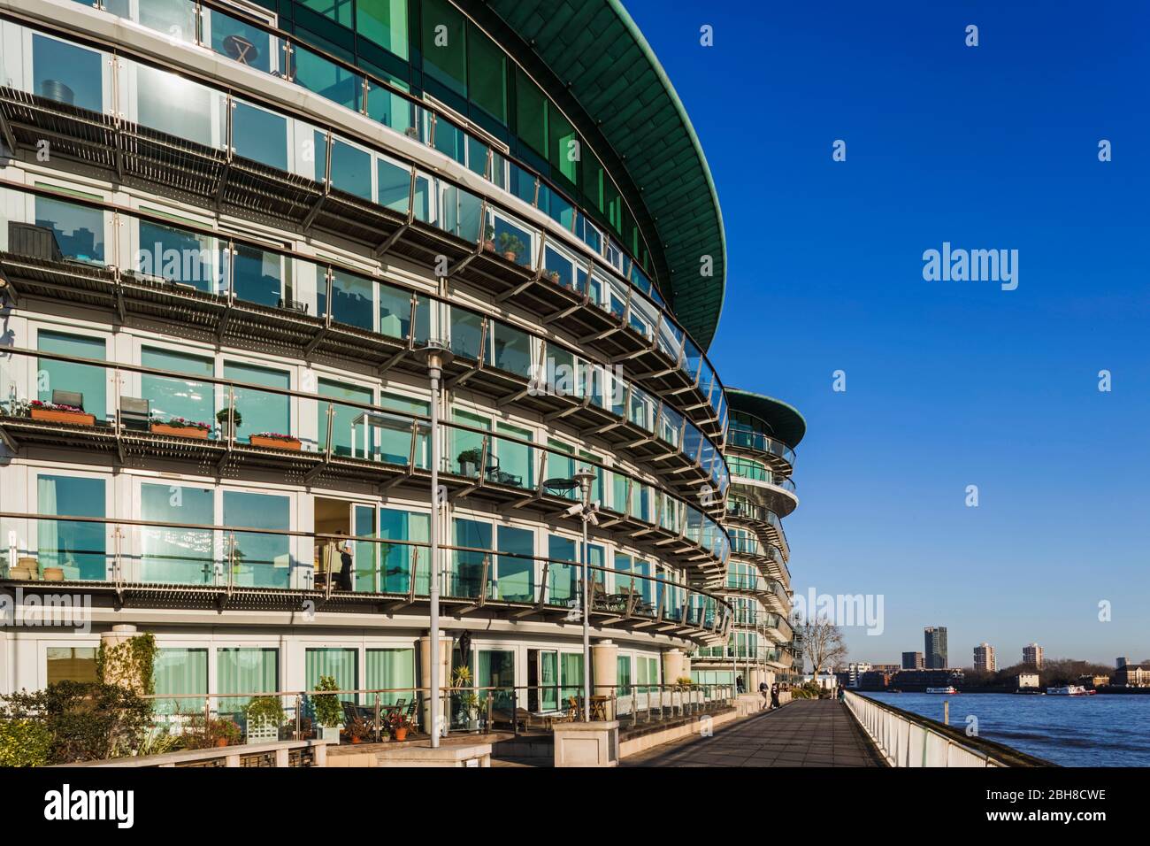 England, London, Wapping, Cinnabar Wharf Riverside Residential Apartment Complex Stock Photo