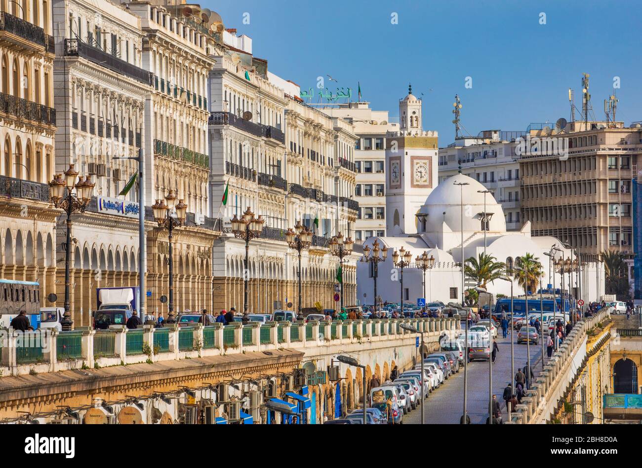 Argelia, Argel City, Martyrs Square, Djemaa El-Djedid Mosque, UNESCO, Ernesto Che Guevara Boulevard Stock Photo