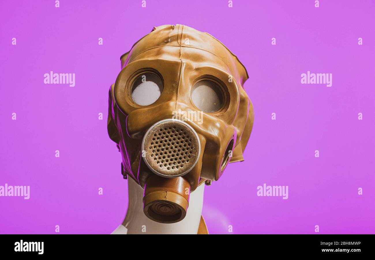 Face gas mask mask head hires stock photography and images Alamy