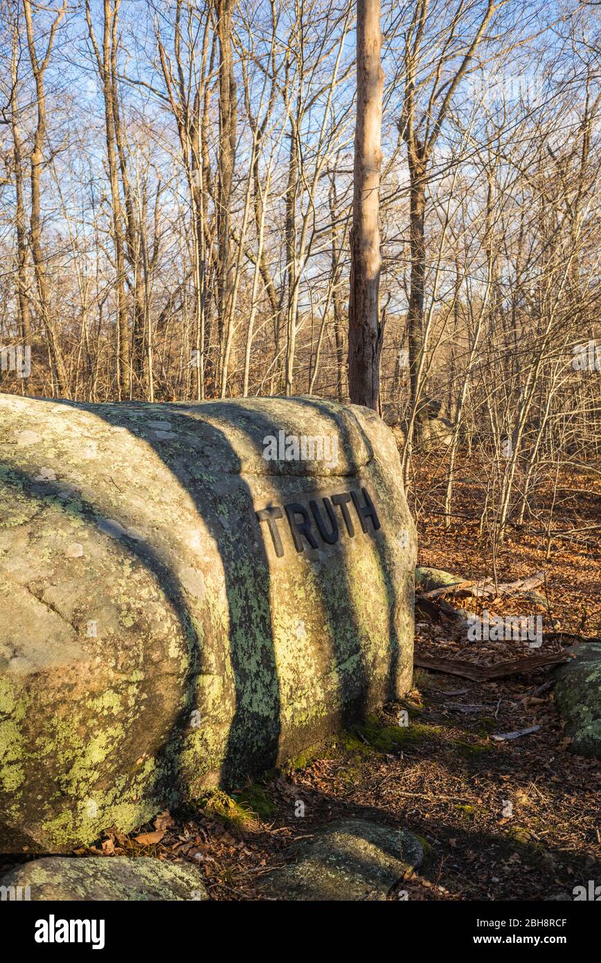 USA, New England, Massachusetts, Cape Ann, Gloucester, Dogtown Rocks ...