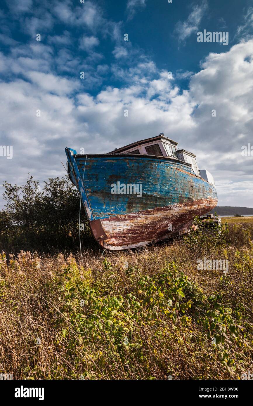 Canada, Nova Scotia, Marie Joseph, wrecked wooden fishing boat Stock Photo
