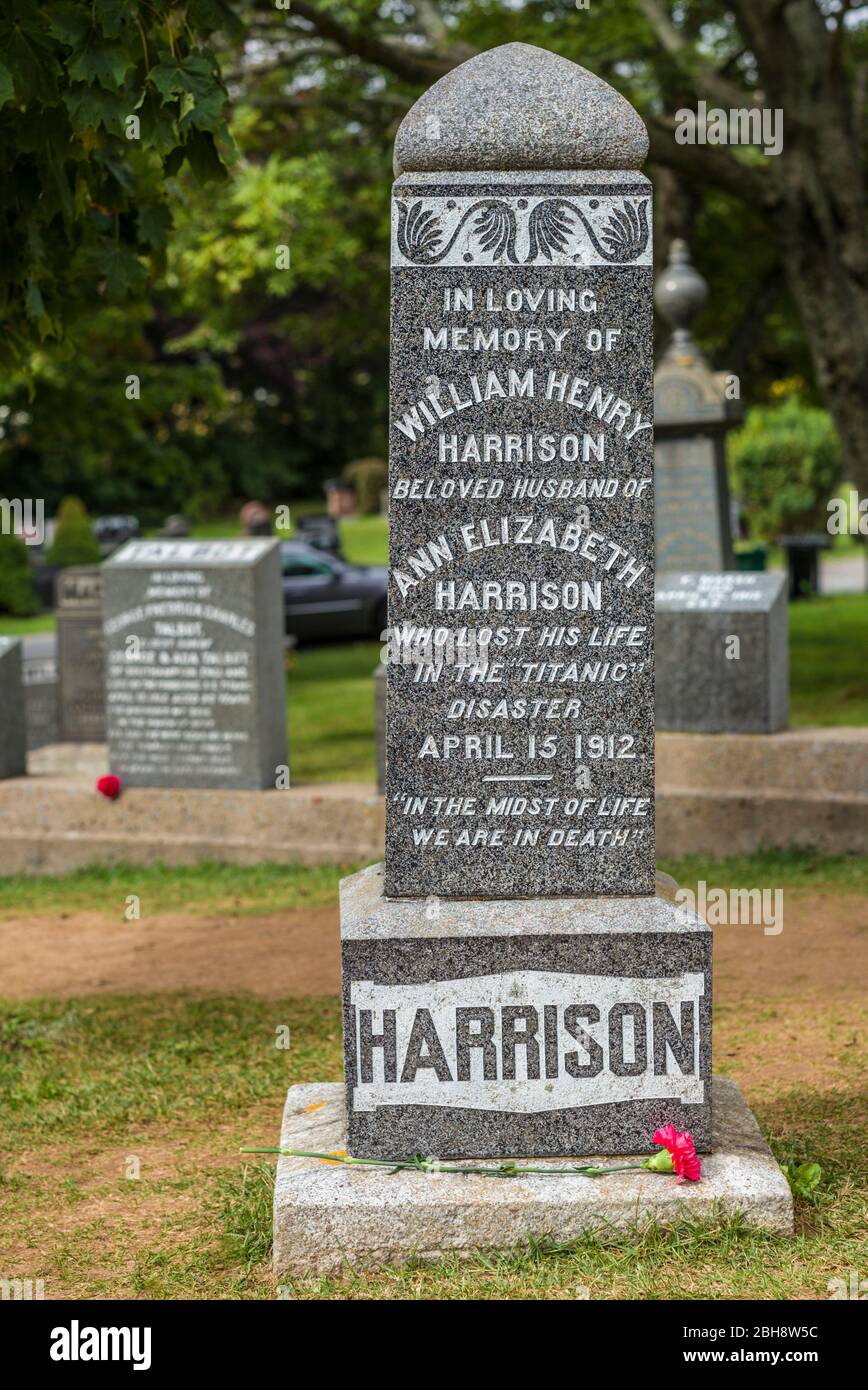 Canada, Nova Scotia, Halifax, Fairview Lawn Cemetery, gravesites of victims of the HMS Titanic sinking in 1912 Stock Photo